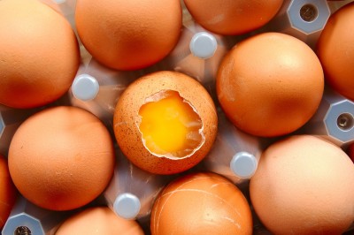 broken eggs example of imperfect web copywriting